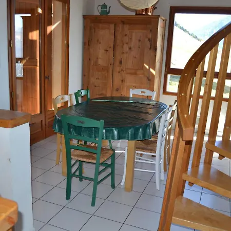 Confortable 2* Avec Poele A Granules Et Jardin, Accepte Animaux - Fr-1-618-16 Albiez-Montrond